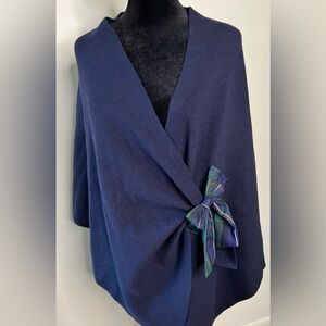 Women’s NWT navy plaid tartan cape shawl
cottage core 
One size
Key hole cape